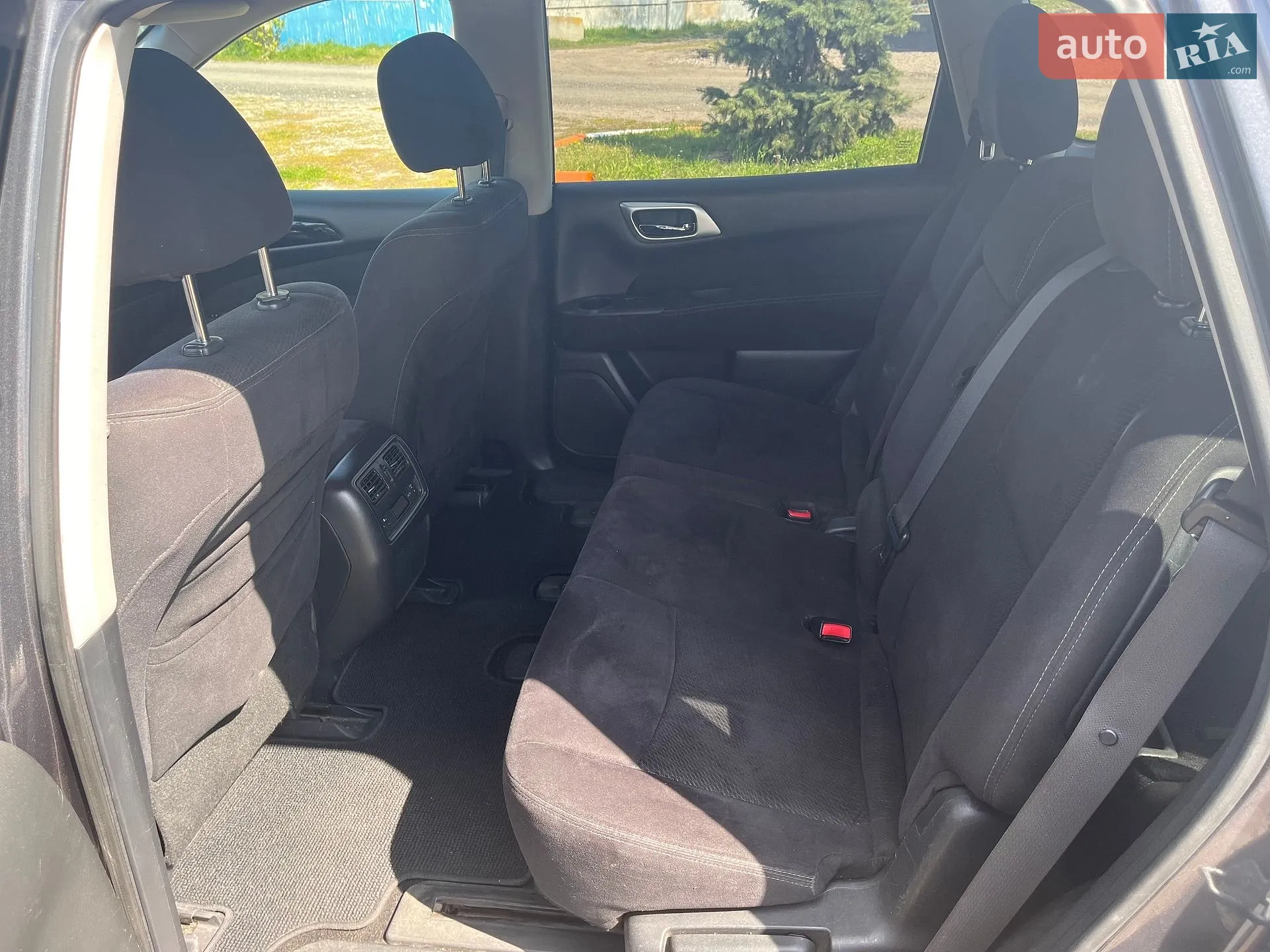 2012 Nissan Pathfinder - мініатюра 21
