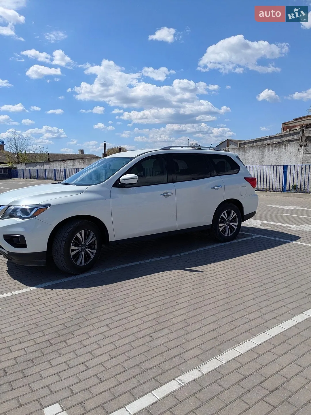 2017 Nissan Pathfinder - мініатюра 5