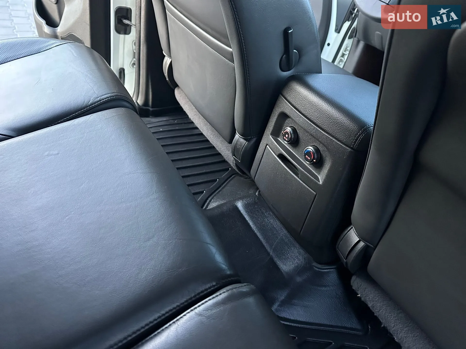 2010 Nissan Pathfinder - мініатюра 47