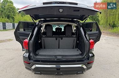 Внедорожник / Кроссовер Nissan Pathfinder 2018 в Звягеле