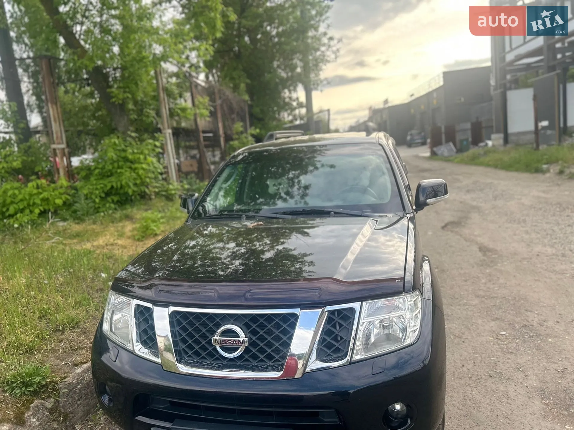 2011 Nissan Pathfinder - мініатюра 2