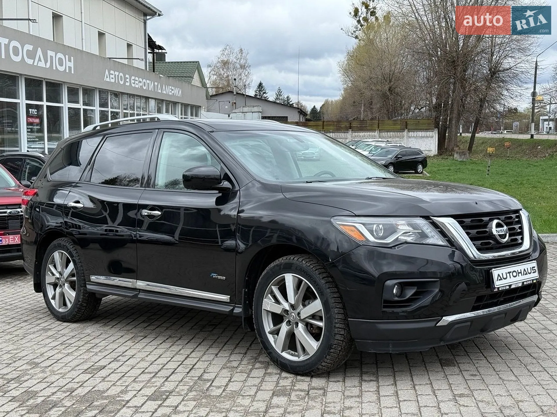 2013 Nissan Pathfinder - фото 1