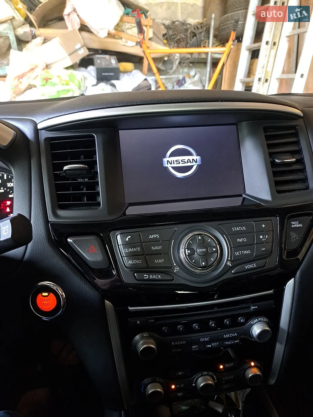 2016 Nissan Pathfinder - мініатюра 3
