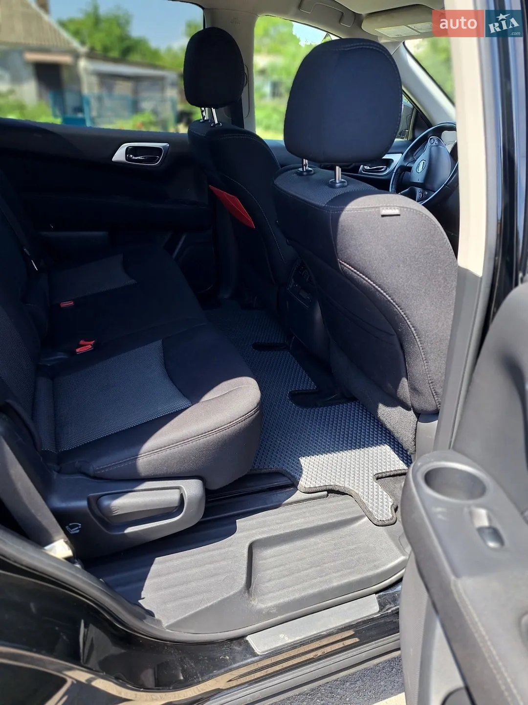 2016 Nissan Pathfinder - мініатюра 9