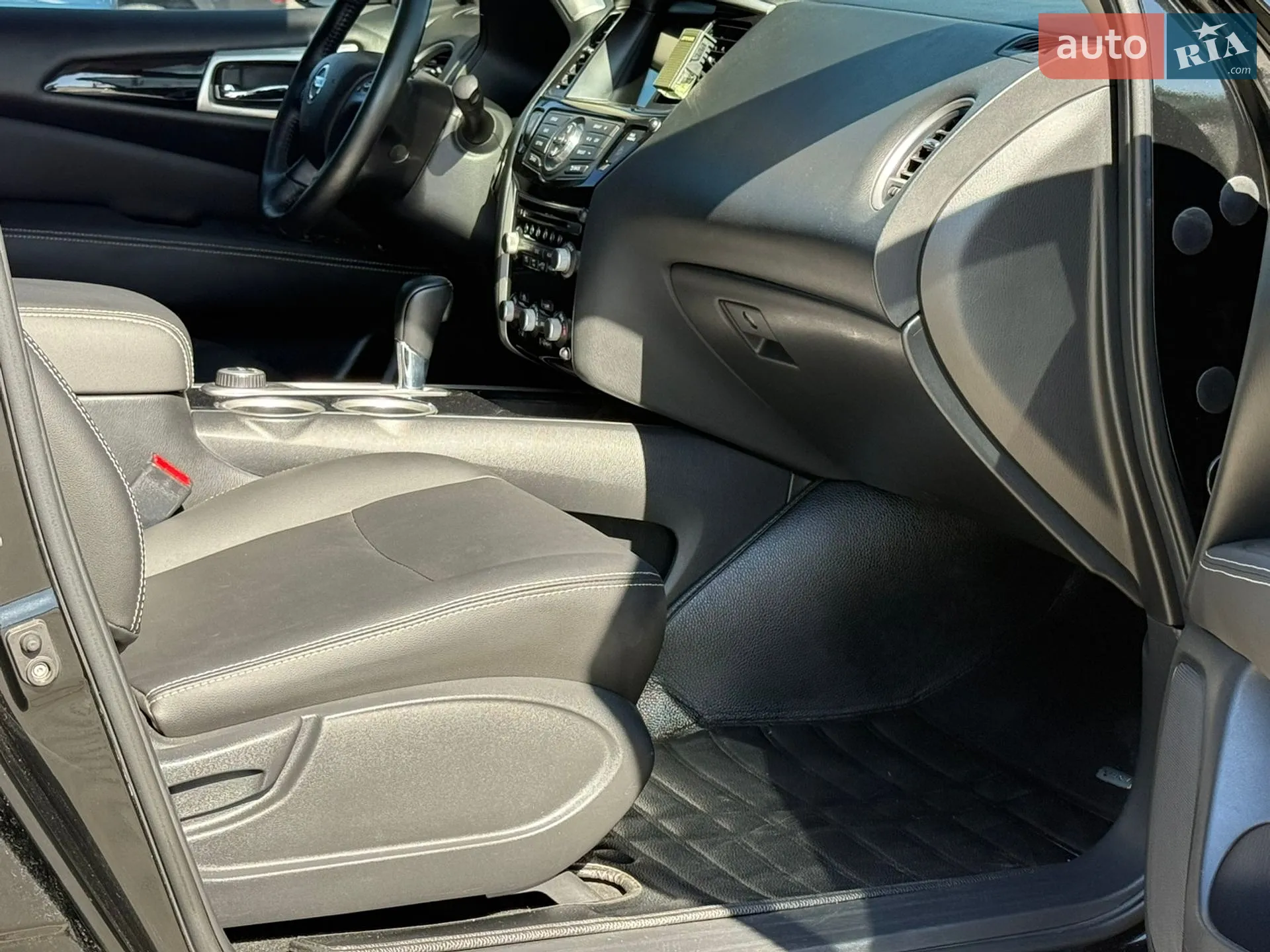 2014 Nissan Pathfinder - мініатюра 37
