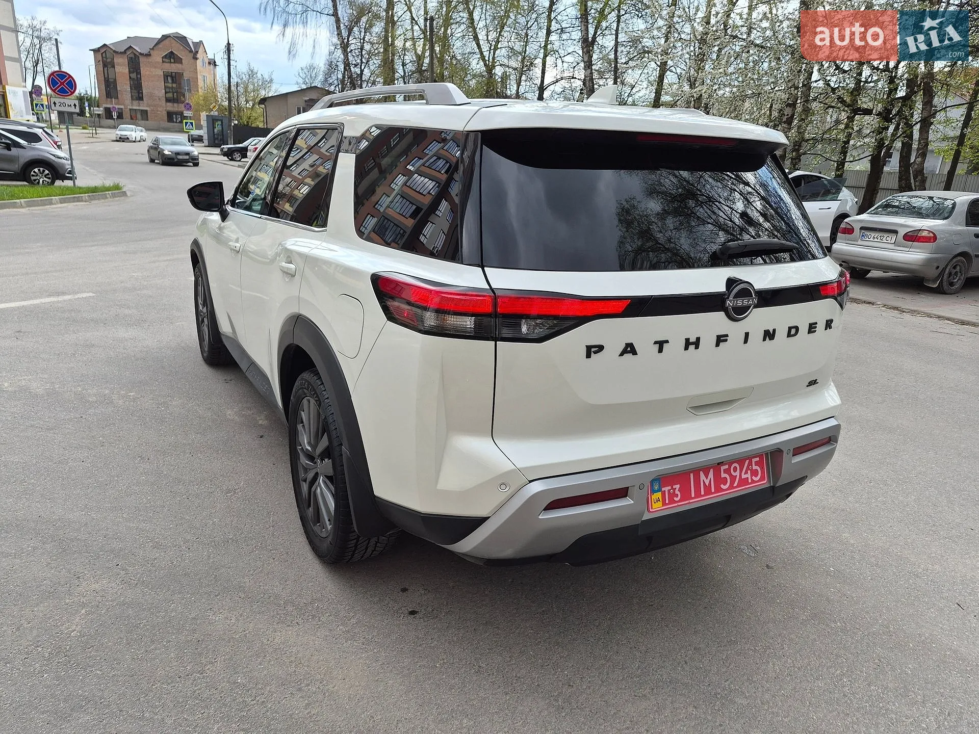 2022 Nissan Pathfinder - мініатюра 13