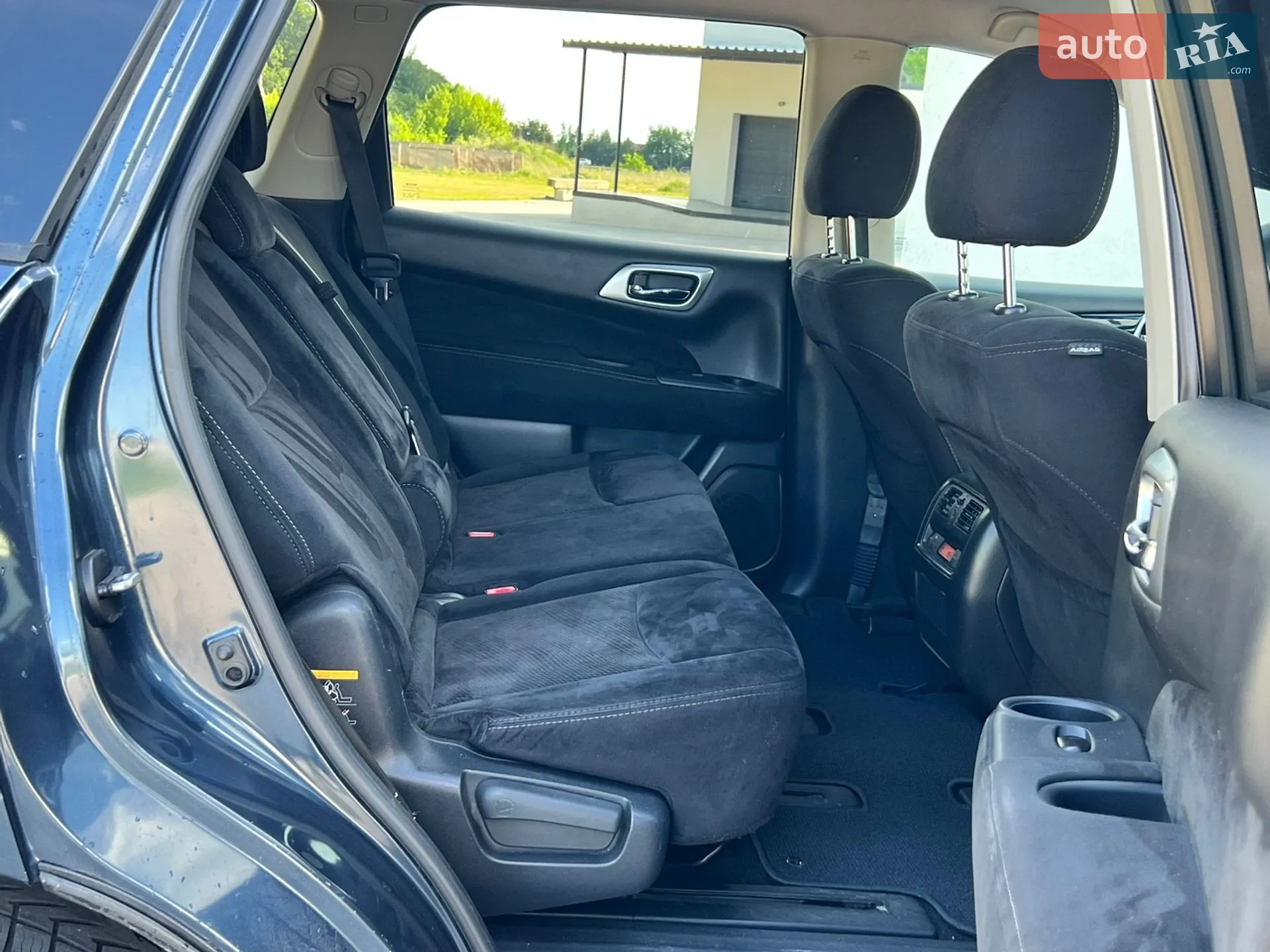 2015 Nissan Pathfinder - мініатюра 28