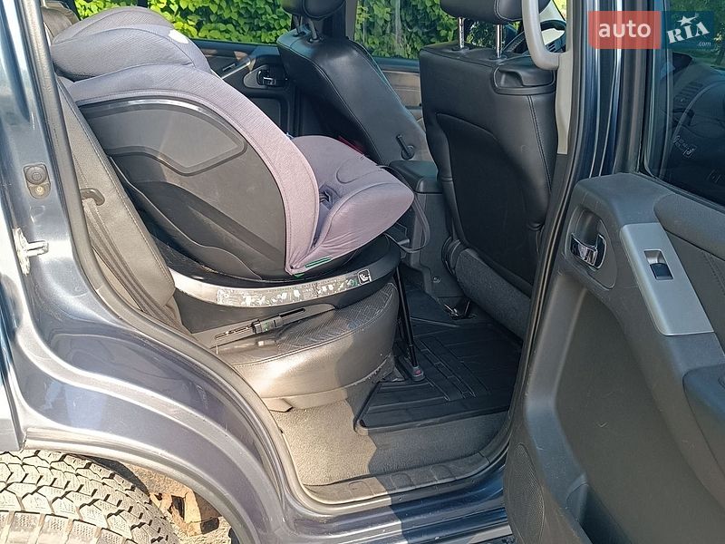 Внедорожник / Кроссовер Nissan Pathfinder 2006 в Кривом Роге