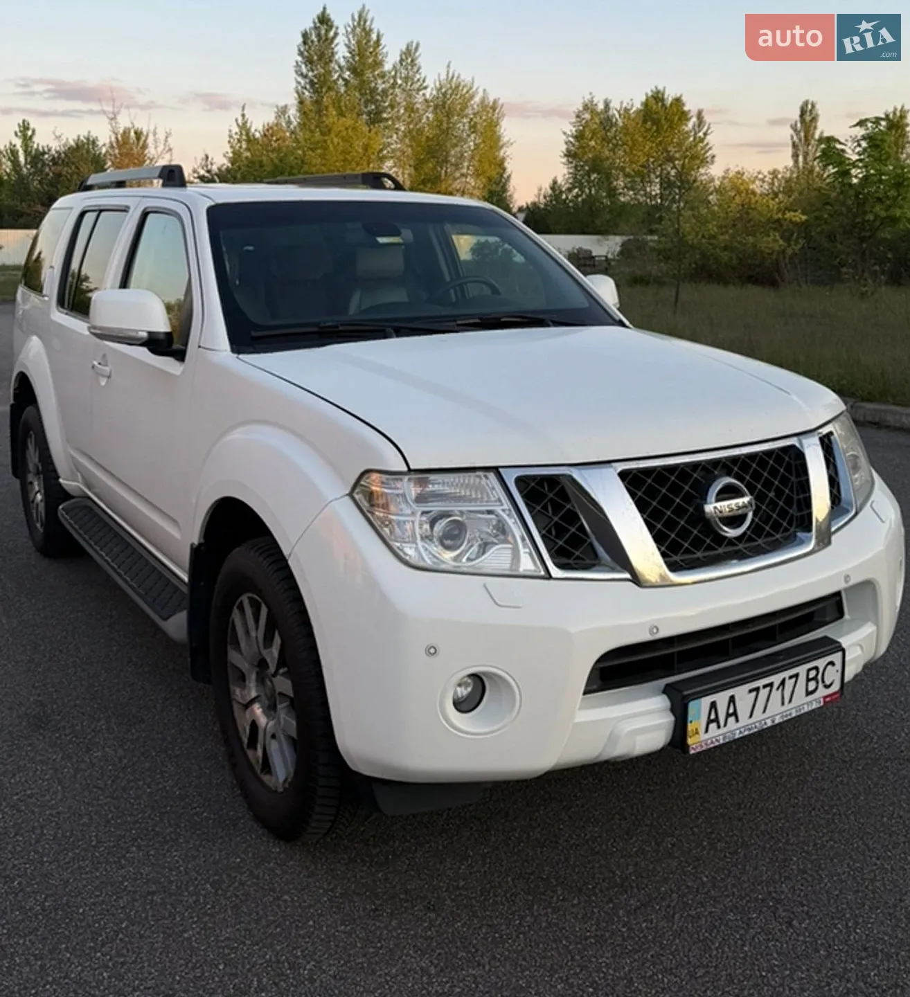 2011 Nissan Pathfinder - фото 1