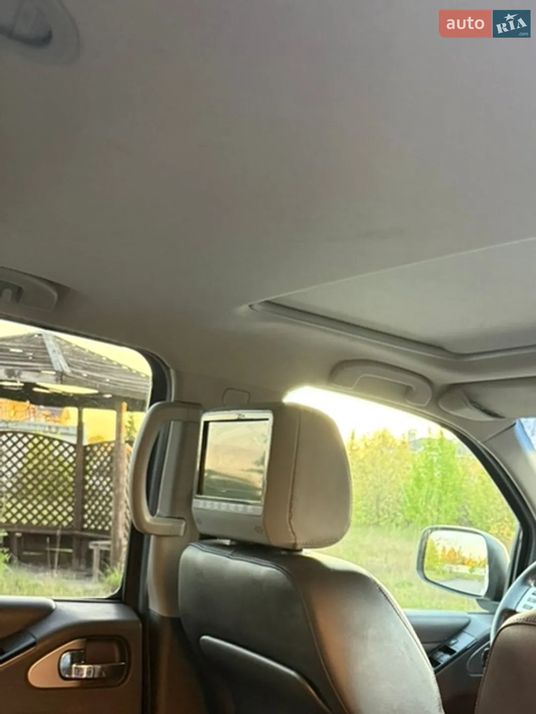 2011 Nissan Pathfinder - мініатюра 16