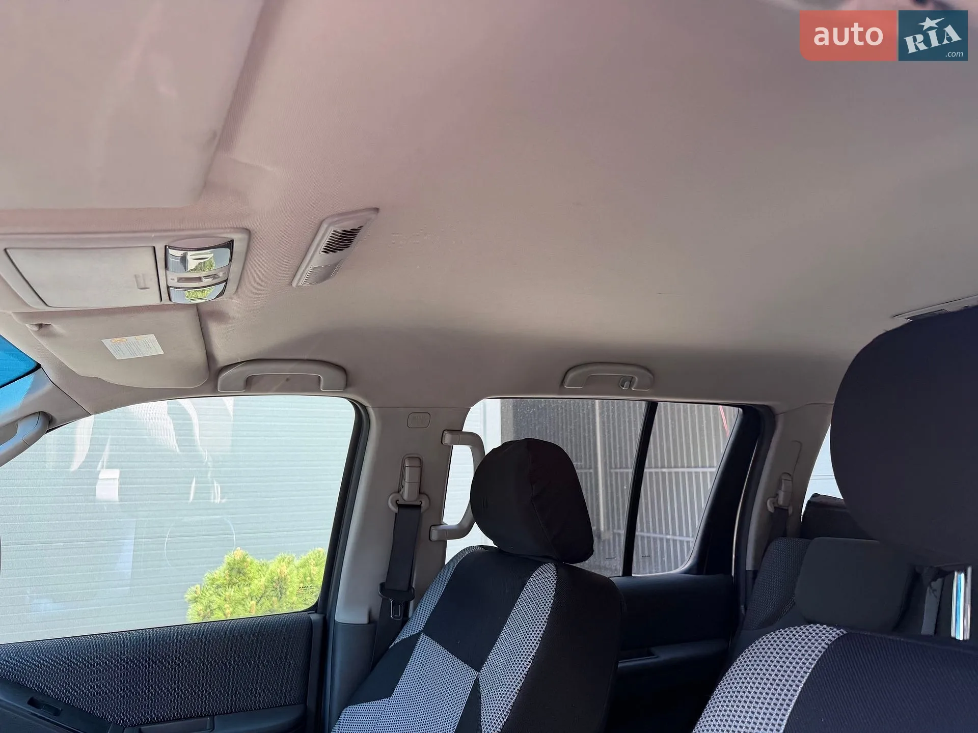 2011 Nissan Pathfinder - мініатюра 11