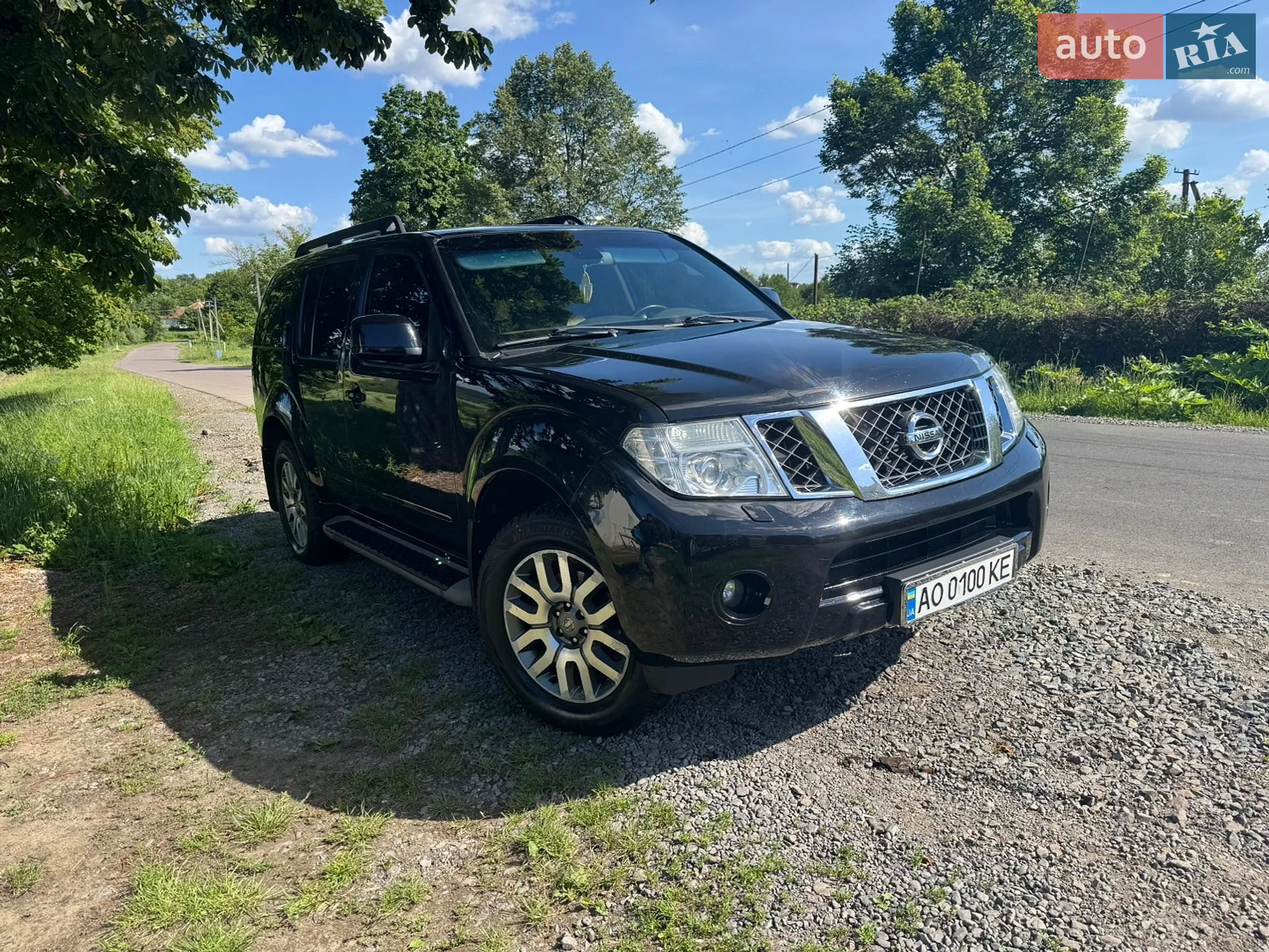 2010 Nissan Pathfinder - фото 1