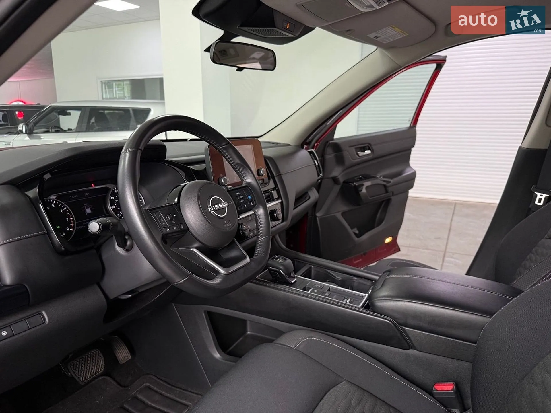 2022 Nissan Pathfinder - мініатюра 17