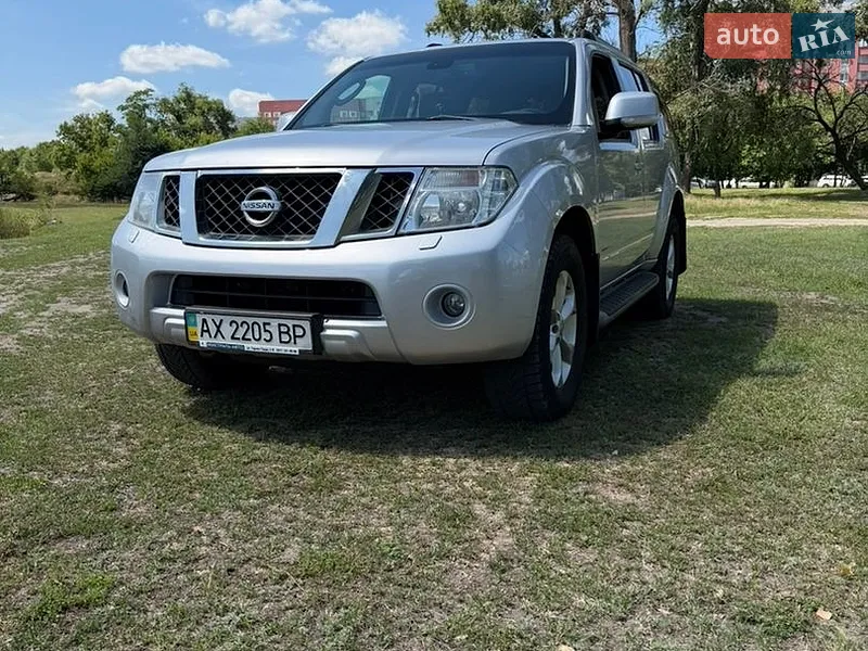 Nissan Pathfinder 2012