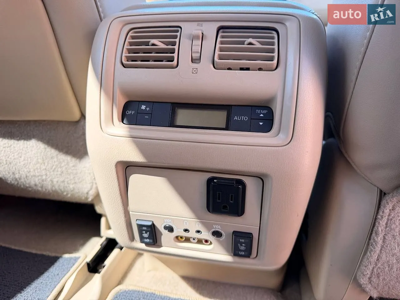 2014 Nissan Pathfinder - мініатюра 29