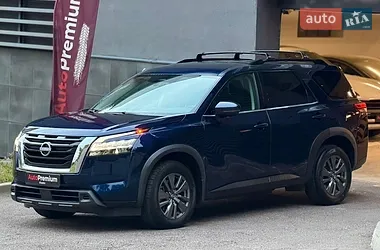 Nissan Pathfinder 2022
