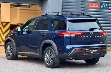 Nissan Pathfinder 2022