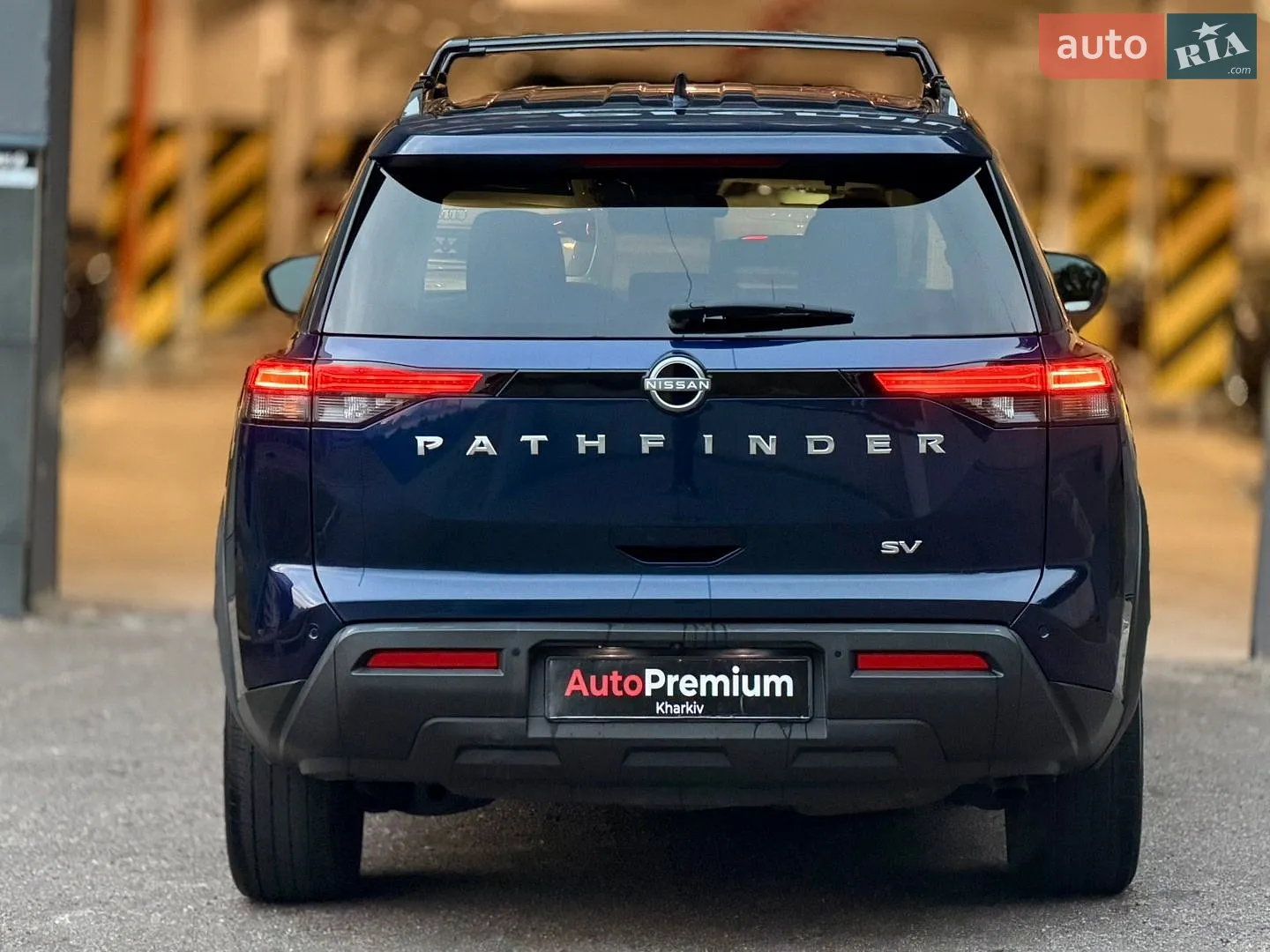 2022 Nissan Pathfinder - мініатюра 8