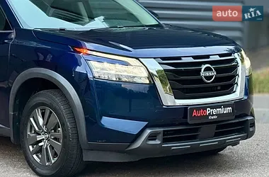 Nissan Pathfinder 2022
