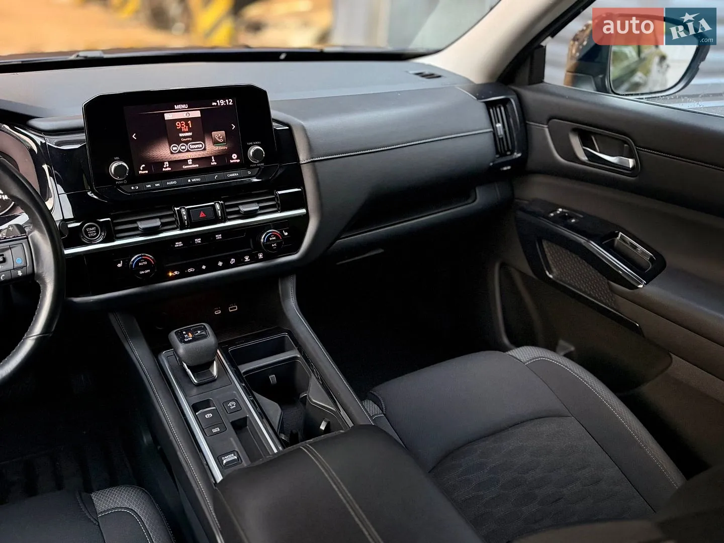 2022 Nissan Pathfinder - мініатюра 23