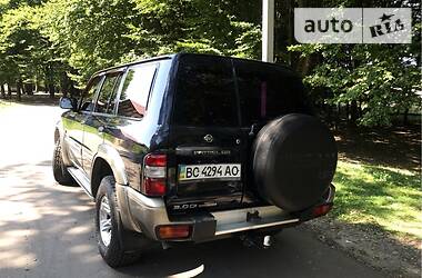 Внедорожник / Кроссовер Nissan Patrol 2002 в Львове