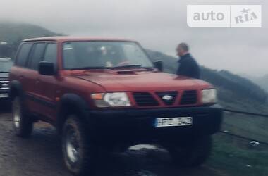 Внедорожник / Кроссовер Nissan Patrol 2002 в Рахове