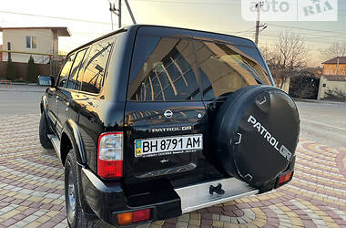 Внедорожник / Кроссовер Nissan Patrol 2004 в Одессе
