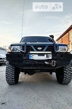 Внедорожник / Кроссовер Nissan Patrol 1999 в Львове