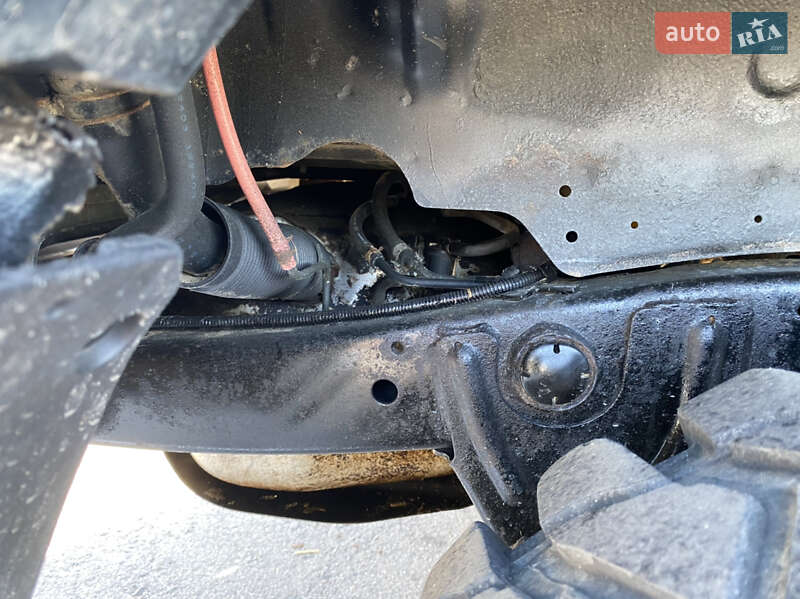 Внедорожник / Кроссовер Nissan Patrol 2002 в Ужгороде