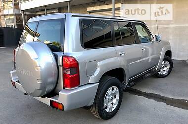 Позашляховик / Кросовер Nissan Patrol 2004 в 