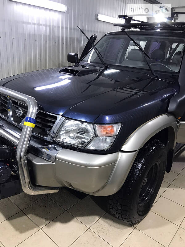 Внедорожник / Кроссовер Nissan Patrol 2000 в Киеве