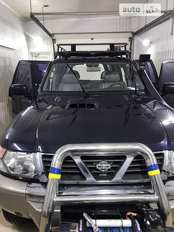 Внедорожник / Кроссовер Nissan Patrol 2000 в Киеве