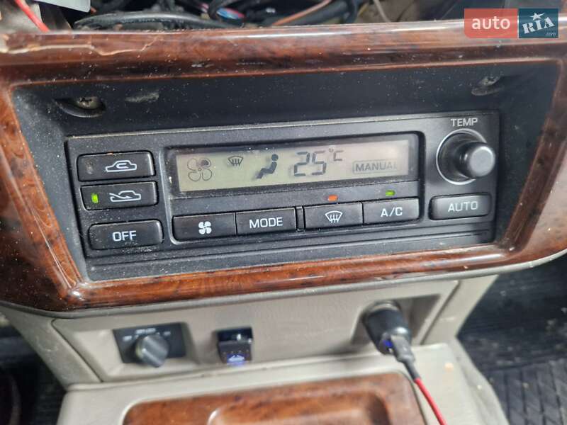 Позашляховик / Кросовер Nissan Patrol 2002 в Тячеві