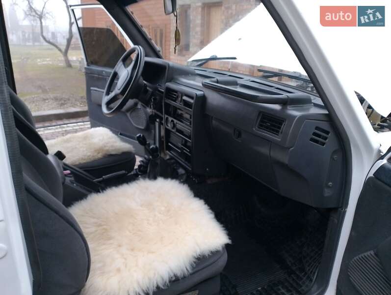 Позашляховик / Кросовер Nissan Patrol 1990 в Івано-Франківську