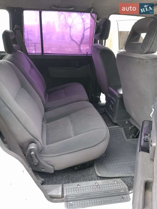 Позашляховик / Кросовер Nissan Patrol 1990 в Івано-Франківську