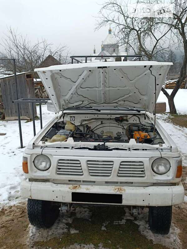Внедорожник / Кроссовер Nissan Patrol 1990 в Ивано-Франковске