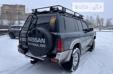 Позашляховик / Кросовер Nissan Patrol 2001 в Києві