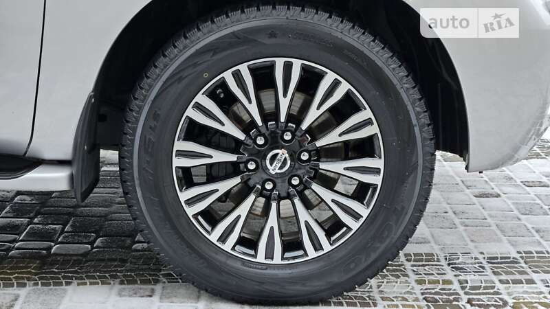 Позашляховик / Кросовер Nissan Patrol 2011 в Снятині