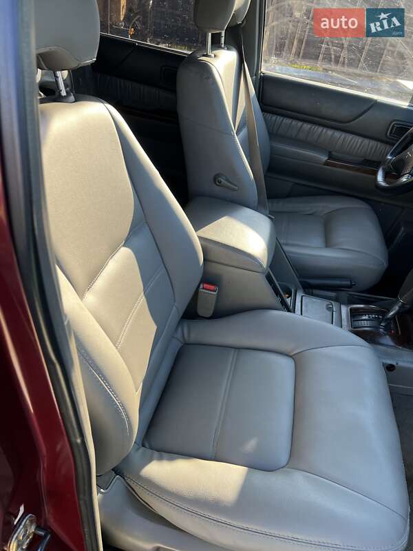 Позашляховик / Кросовер Nissan Patrol 2001 в Тячеві