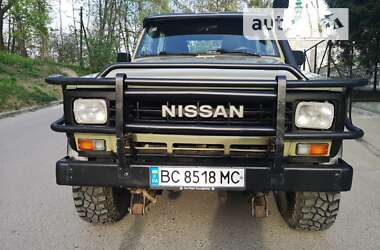 Внедорожник / Кроссовер Nissan Patrol 1987 в Львове