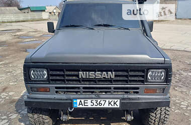 Внедорожник / Кроссовер Nissan Patrol 1989 в Каменском
