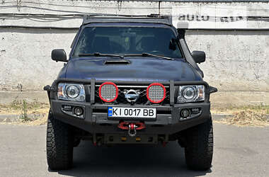 Позашляховик / Кросовер Nissan Patrol 2004 в Києві