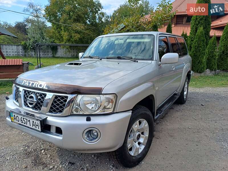 Позашляховик / Кросовер Nissan Patrol 2006 в Рахові фото 2 Позашляховик / Кросовер Nissan Patrol 2006 в Рахові