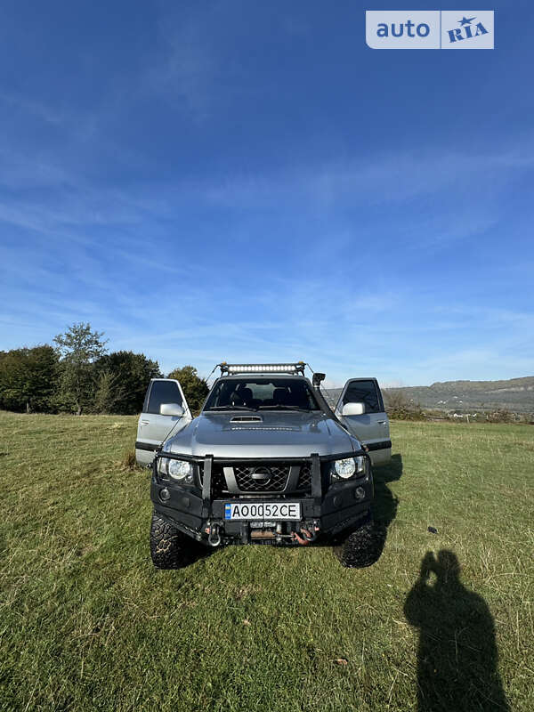 Внедорожник / Кроссовер Nissan Patrol 2005 в Тячеве