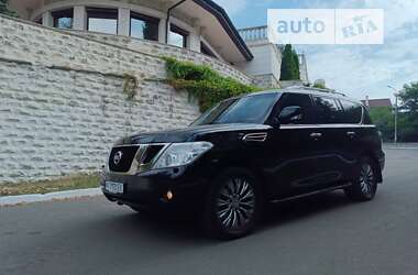 Позашляховик / Кросовер Nissan Patrol 2013 в Києві