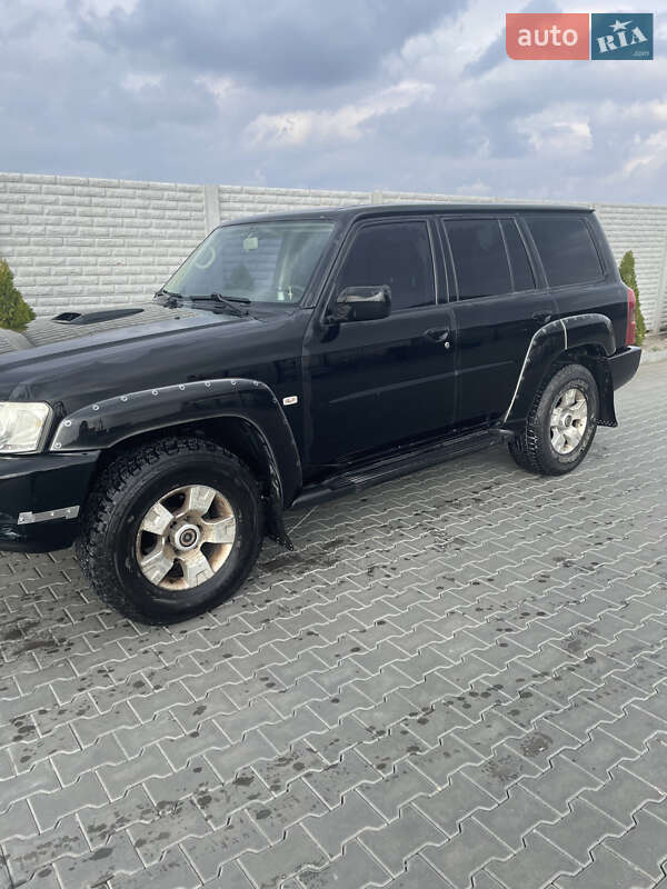 Внедорожник / Кроссовер Nissan Patrol 2007 в Днепре
