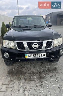 Внедорожник / Кроссовер Nissan Patrol 2007 в Днепре