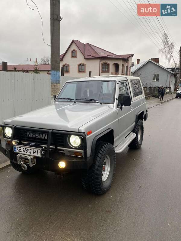 Позашляховик / Кросовер Nissan Patrol 1986 в Турці