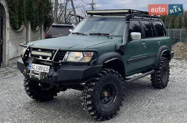 Позашляховик / Кросовер Nissan Patrol 1999 в Чернівцях