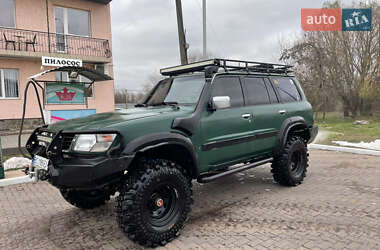 Позашляховик / Кросовер Nissan Patrol 1999 в Чернівцях